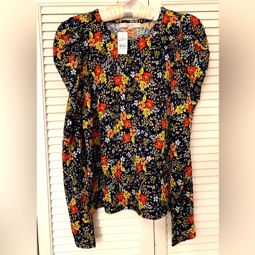 NWT LOFT long sleeve blouse. Size small.